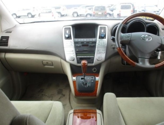 2004 TOYOTA HARRIER 240G